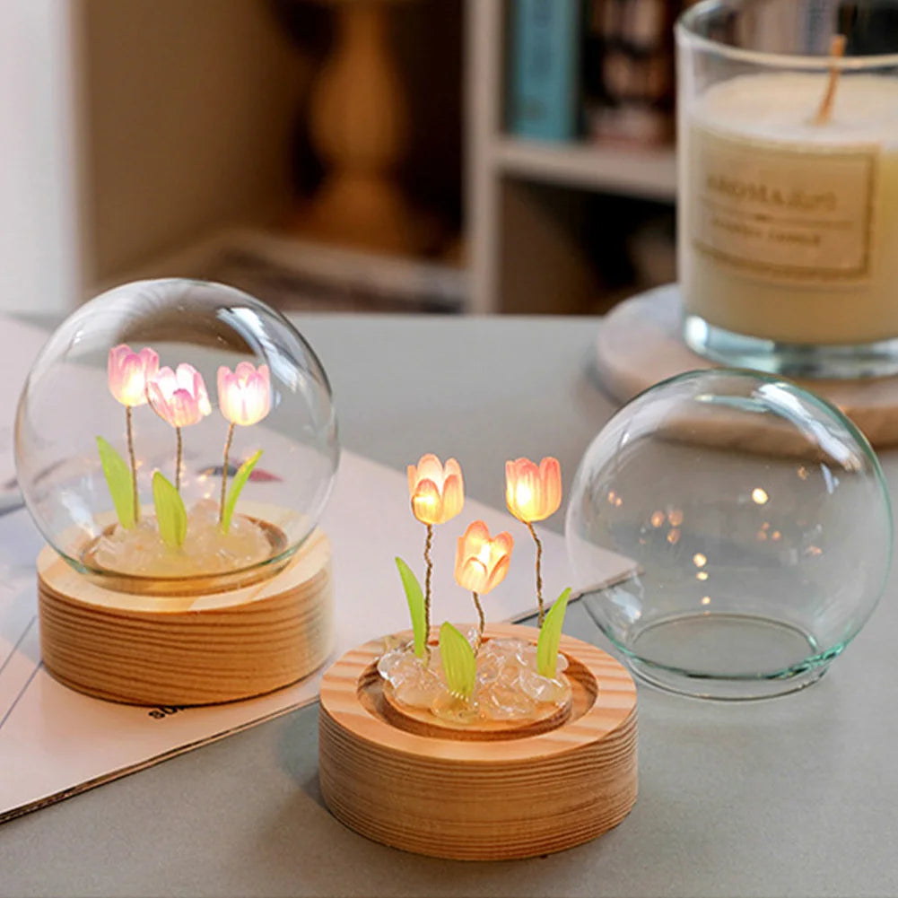 veilleuse nuit tulipes rose pâle feuilles vertes base bois transparent moderne