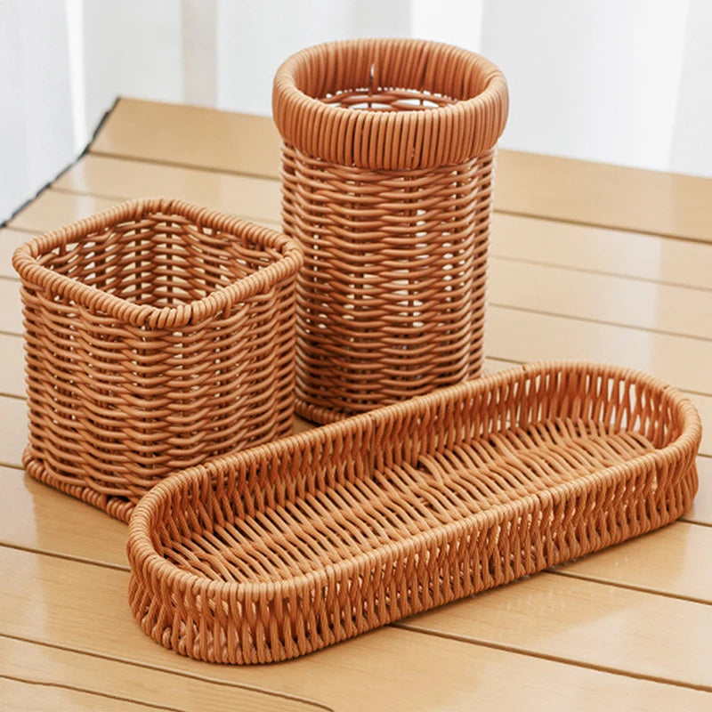 panier rotin marron clair couteau cuillère baguettes assaisonnement rangement cuisine rustic