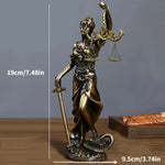 statue justice métal bronze détails sculpturaux balance épée décoration intérieure classique européenne