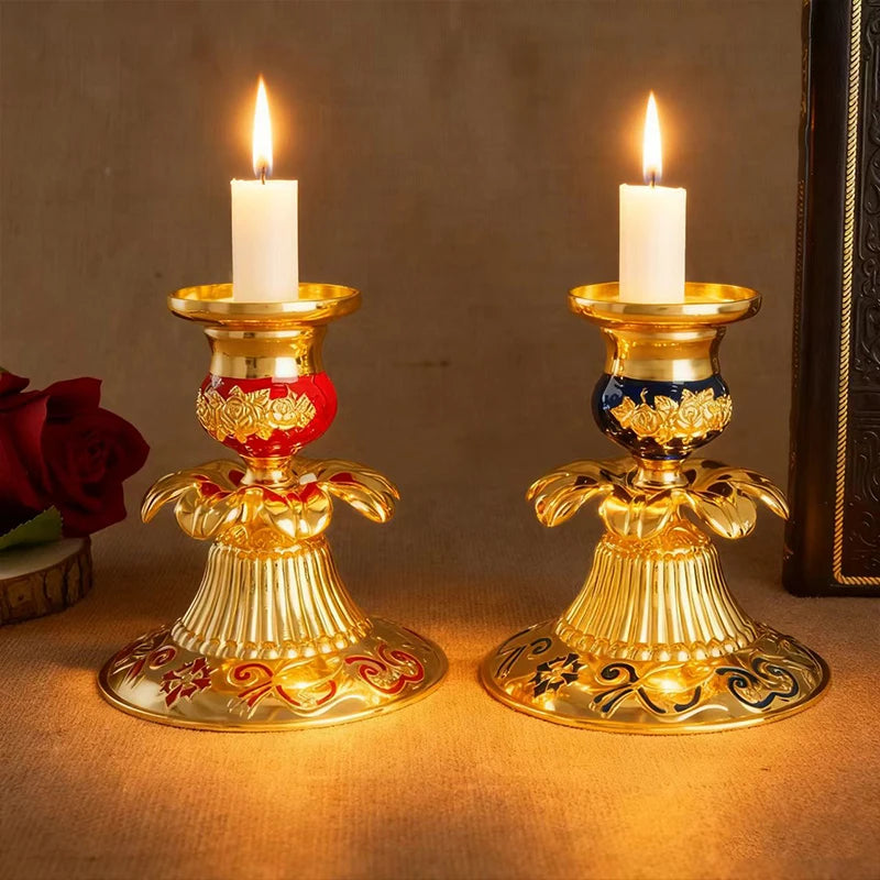 bougeoir ornemental classique bougies ornements floraux motifs géométriques baroque couleur or rouge bleu