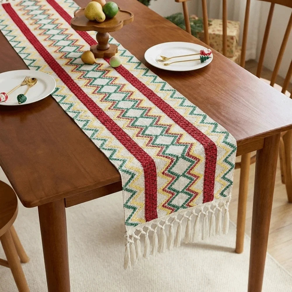 chemin table moderne rayures diagonales vert blanc franges noël mariage fêtes salon