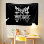 tapisserie gothique rock graphique croix silhouettes personnages châteaux squelettes noir blanc chambre decoration