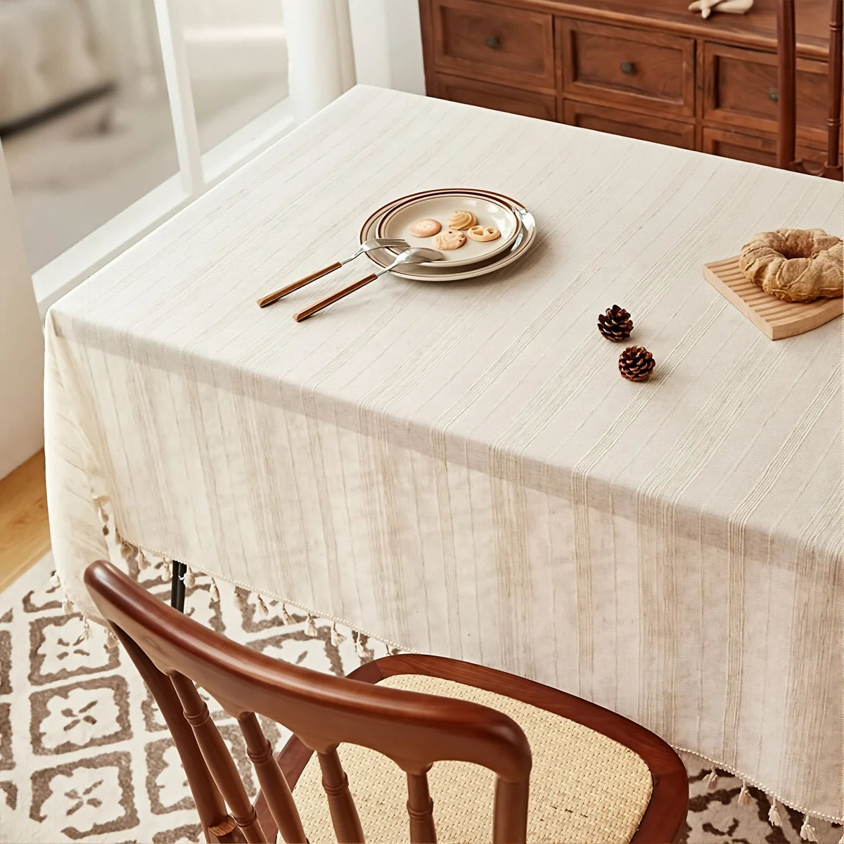 nappe boho chic lin texturé beige clair rayures horizontales extérieur mariage rustic festive
