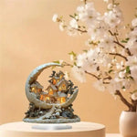 ornement artisanal miniature maison lune couleur beige blanc gris texture granuleuse décoration festival