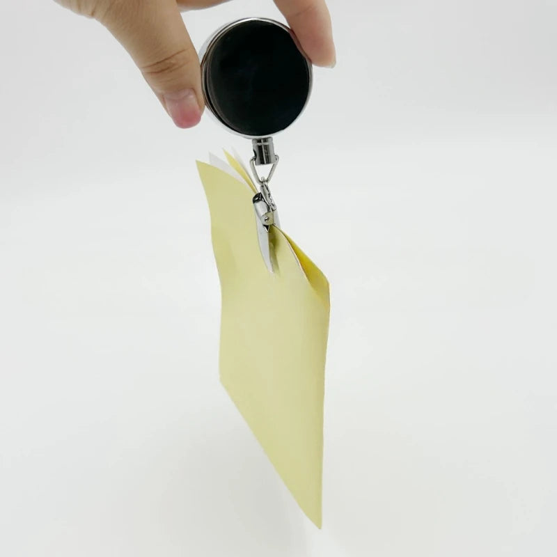 porte serviettes rétractable automatique clip métallique noir argenté marron utilitaire salle bain cuisine