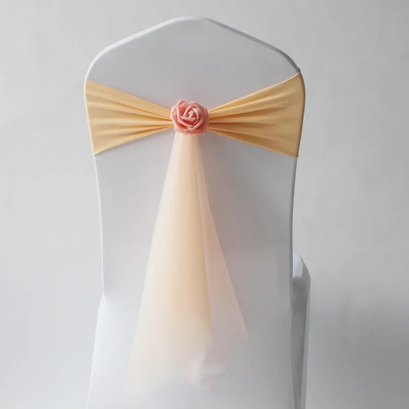décoration chaise mariage turquois rouge blanc rose texturé voile transparent événement formel