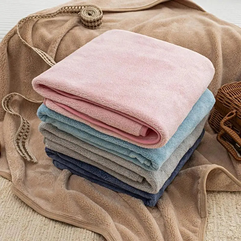 couverture bébé doublure fourrure serviette bain poncho enfant beige rose bleu marine moderne