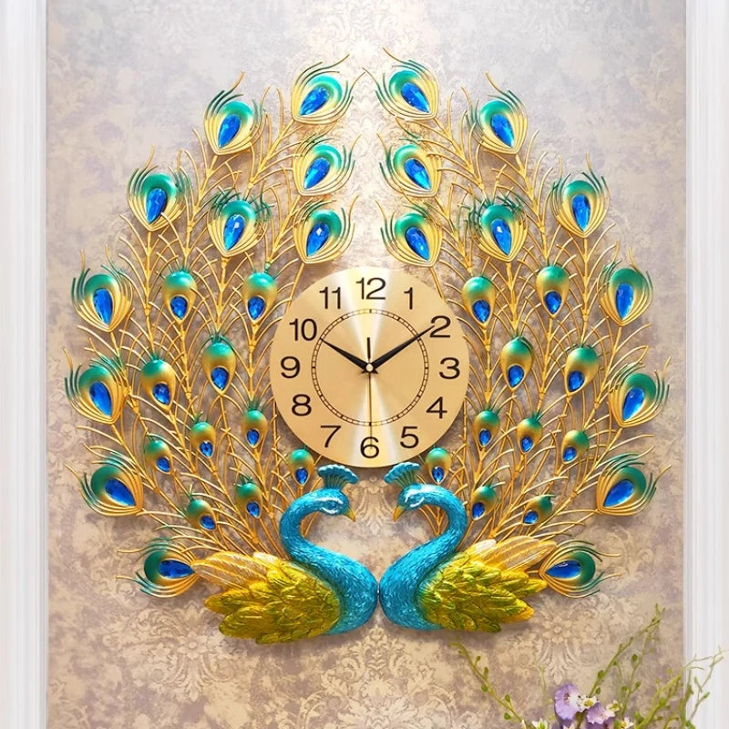 horloge murale artisanale plumes paon bleu doré décoration salon moderne