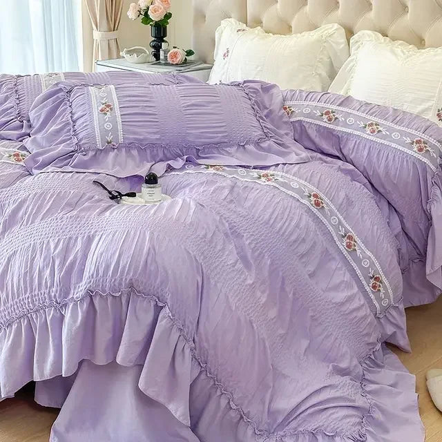 ensemble literie violet romantique broderies florales taies d'oreiller drap housse couette rose blanc vintage