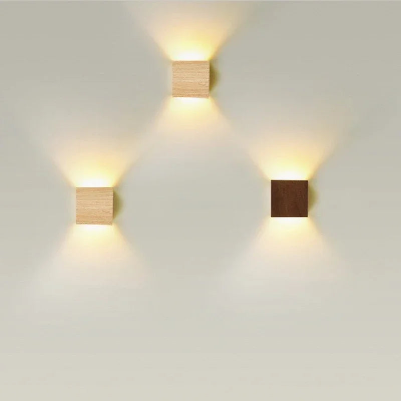 lampe murale bois moderne éclairage quotidien interrupteur bouton haut bas chambre salle manger étude