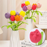 fleurs artificielles tricotées tulipes variées rose violet orange jaune blanchestre artisanale intérieurDecoration