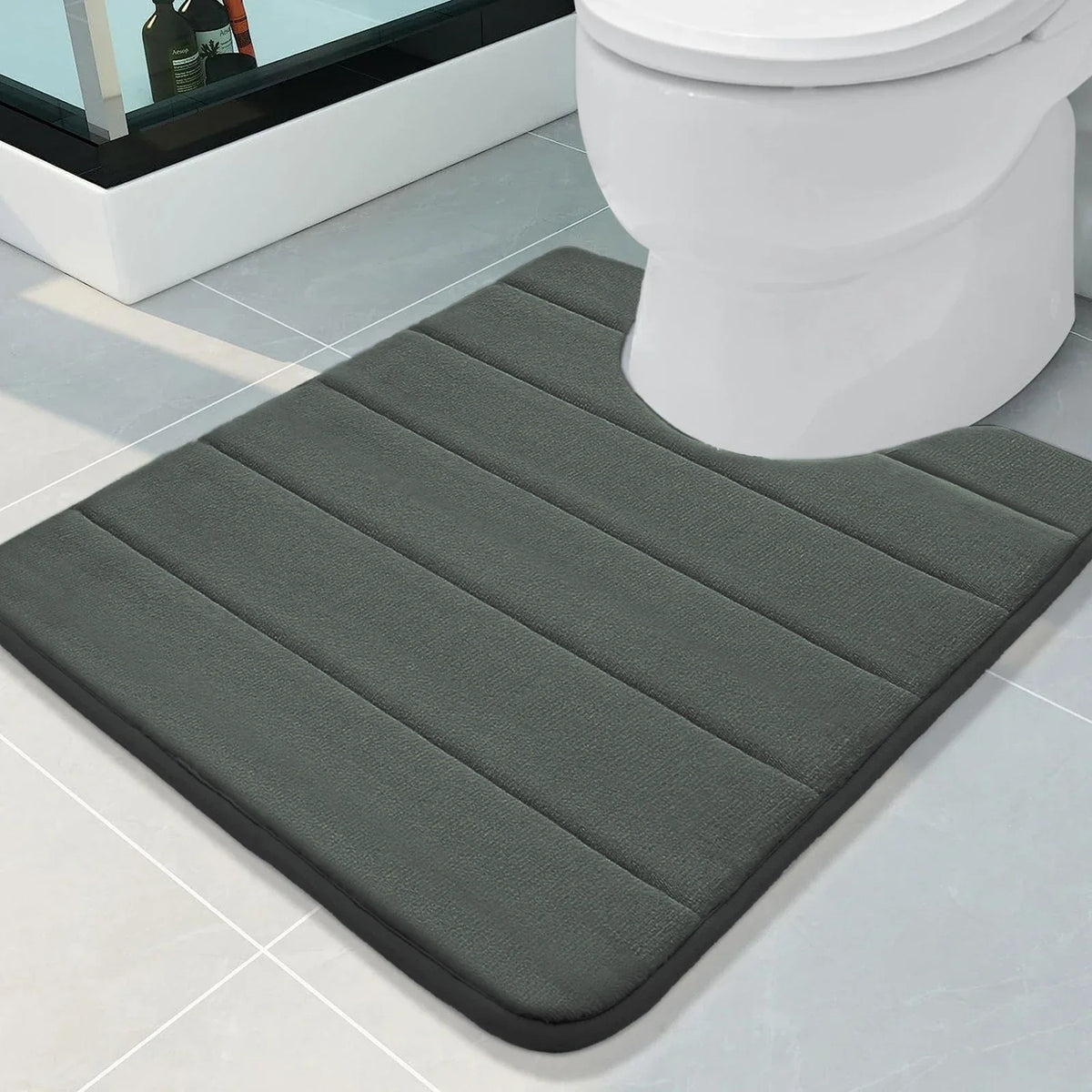 tapis salle bain moderne deux textures gris vert antidérapant bouclé rayures minimaliste
