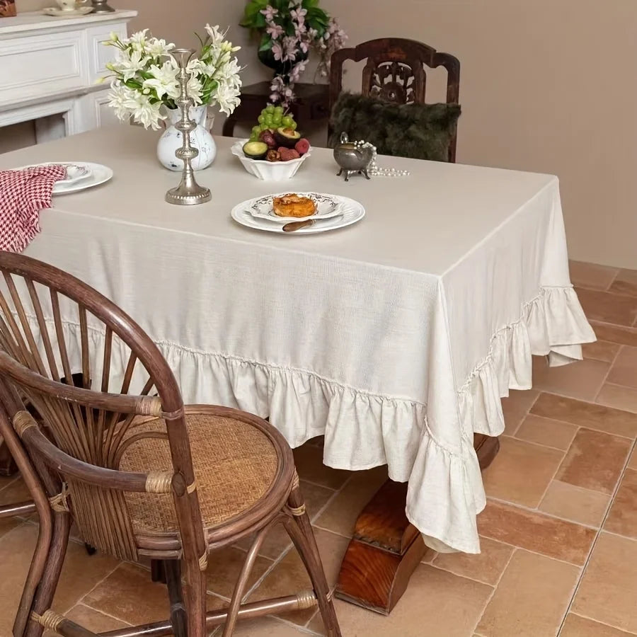 nappe lin beige clair rustique vintage fronces machine table mangerextérieur salon decoration