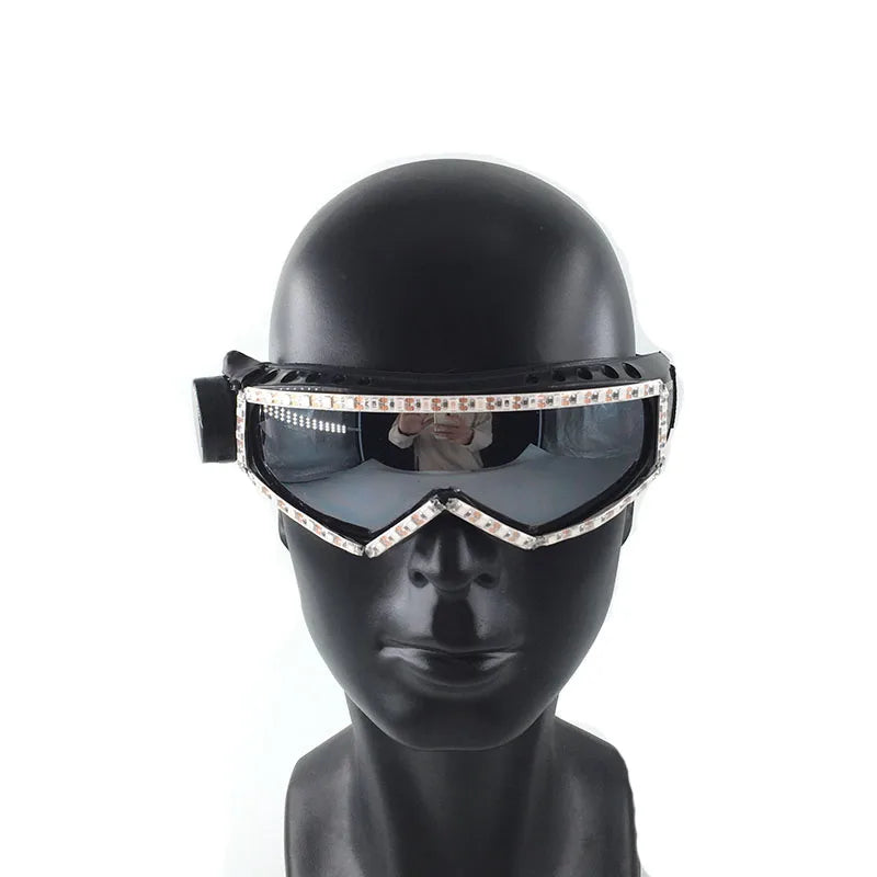 lunettes protection lumineuses led noires blanches modernes événements festifs anniversaires halloween valentin
