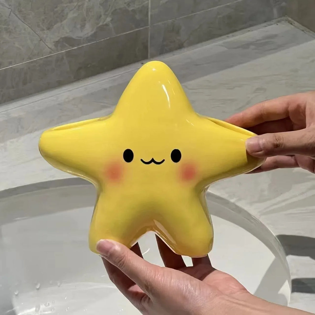 support kawaii étoile brosses dents électriques brosses jaune rose blanche flacon rose salle bain