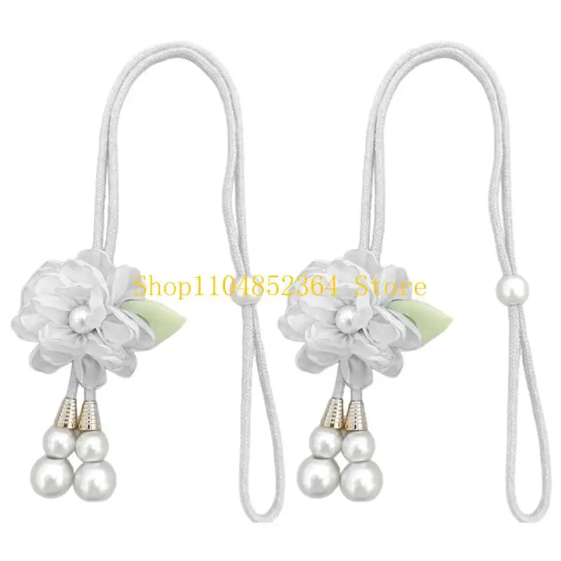 rubans fenêtre décoratifs élégants couleurs variées bleu rose beige