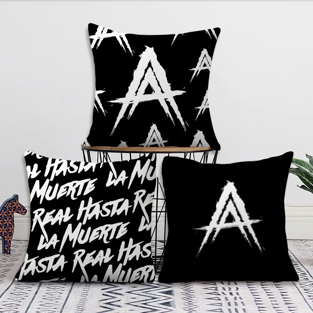 coussin décoratif carré noir motif géométrique blanc moderne salon chambre canapé fauteuil maison