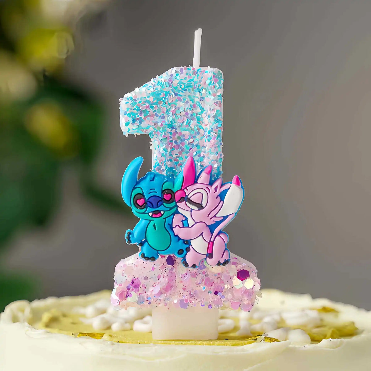 bougies numériques bicolores paillettes personnages animés bleu rose blanc decoration anniversaire enfants