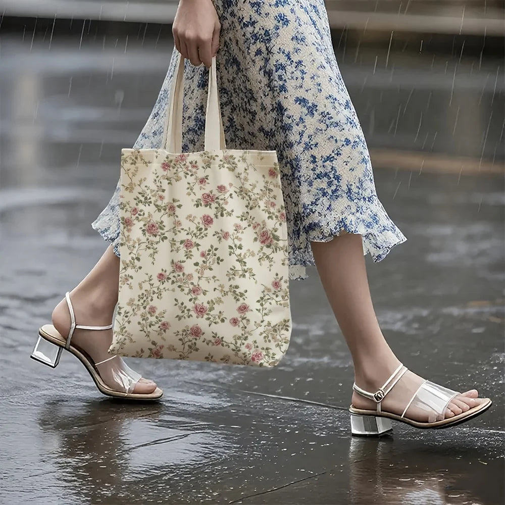 sac main fleurs roses feuilles vertes fond beige vintage romantique poignées détachables femme