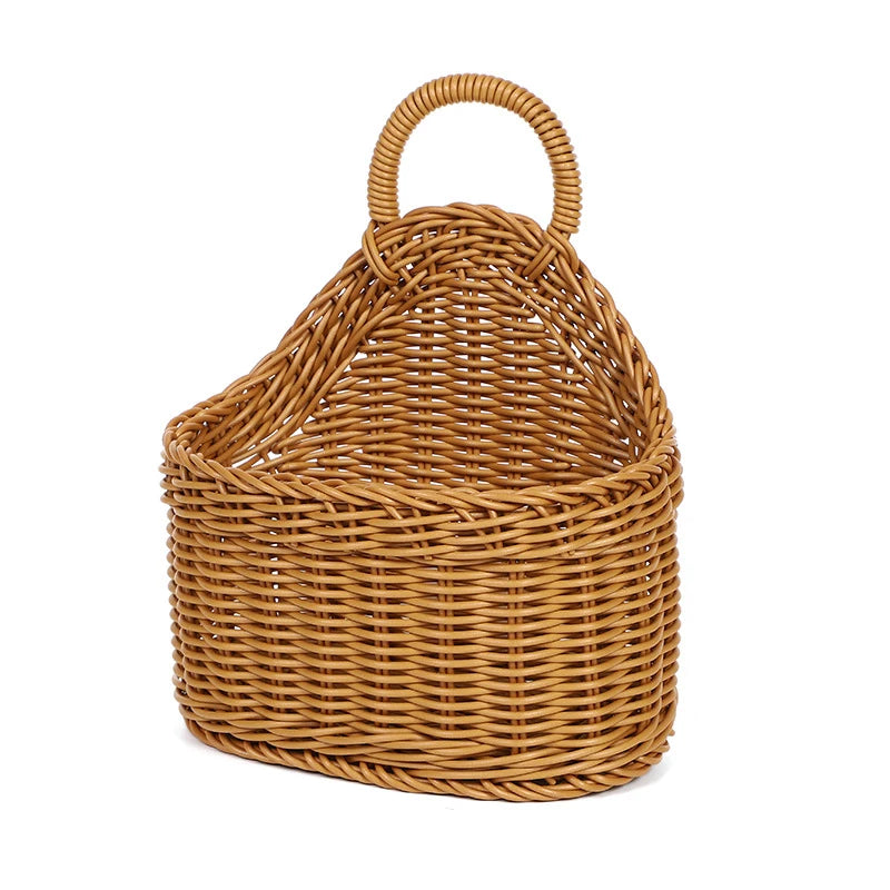 panier tressé marron clair traditionnel utilisation multiple crochet fixé décoration muraleintérieurextérieur