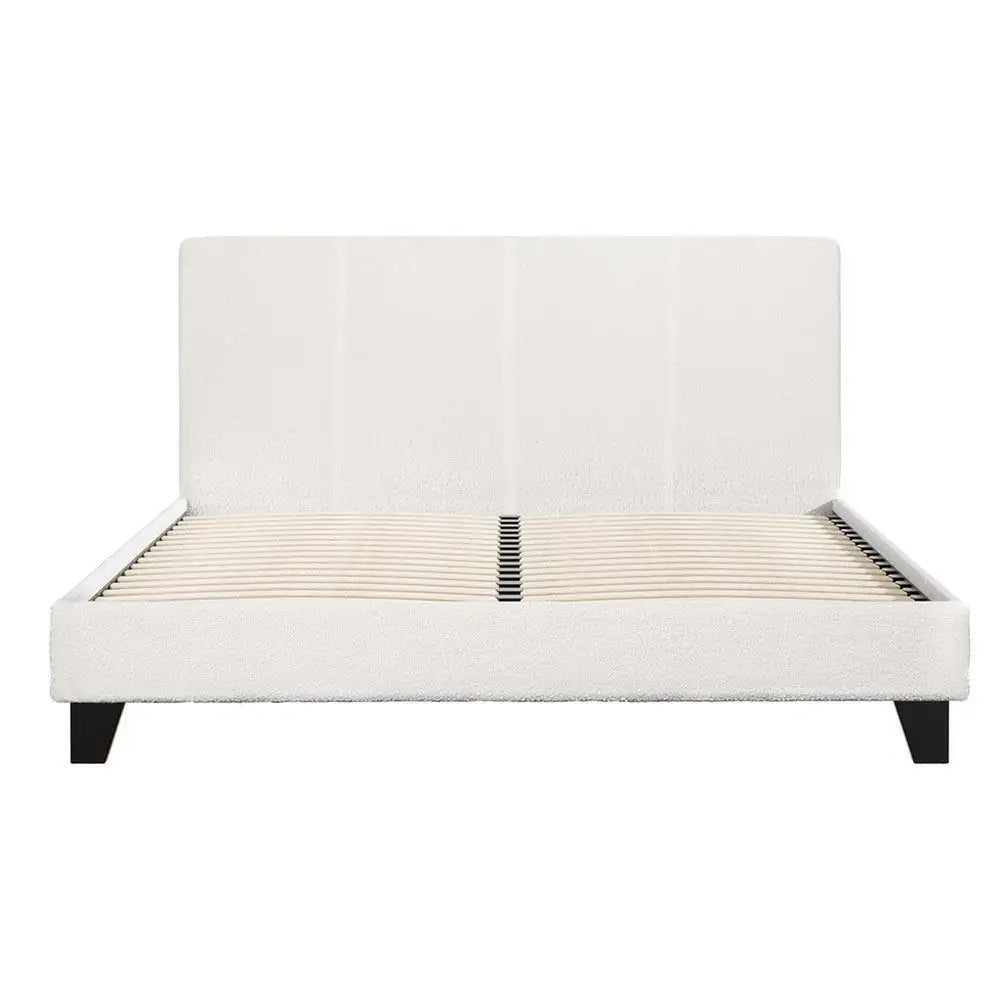 lit moderne blanc tête lit texturée pieds noirs minimaliste fixations métalliques