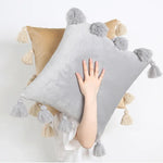 housse coussin velours moderne bohème couleur unie pompon décoratif 45x45cm