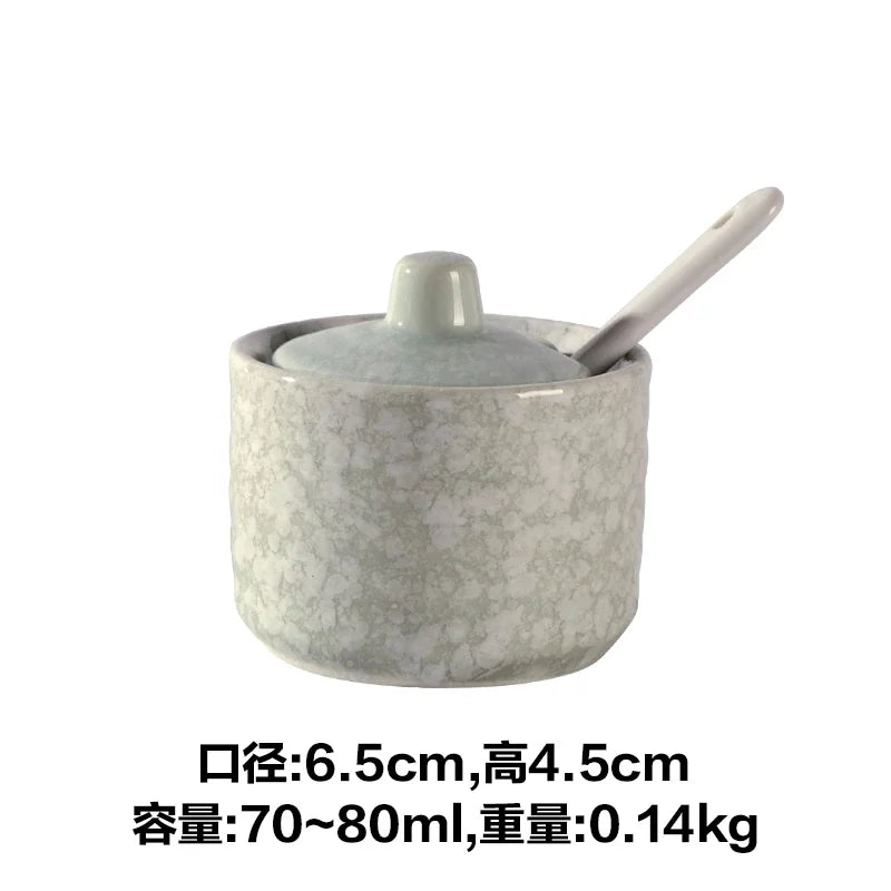 pot condiments porcelaine broyeur épices cuillère fleurs blanches motifs floraux rustique
