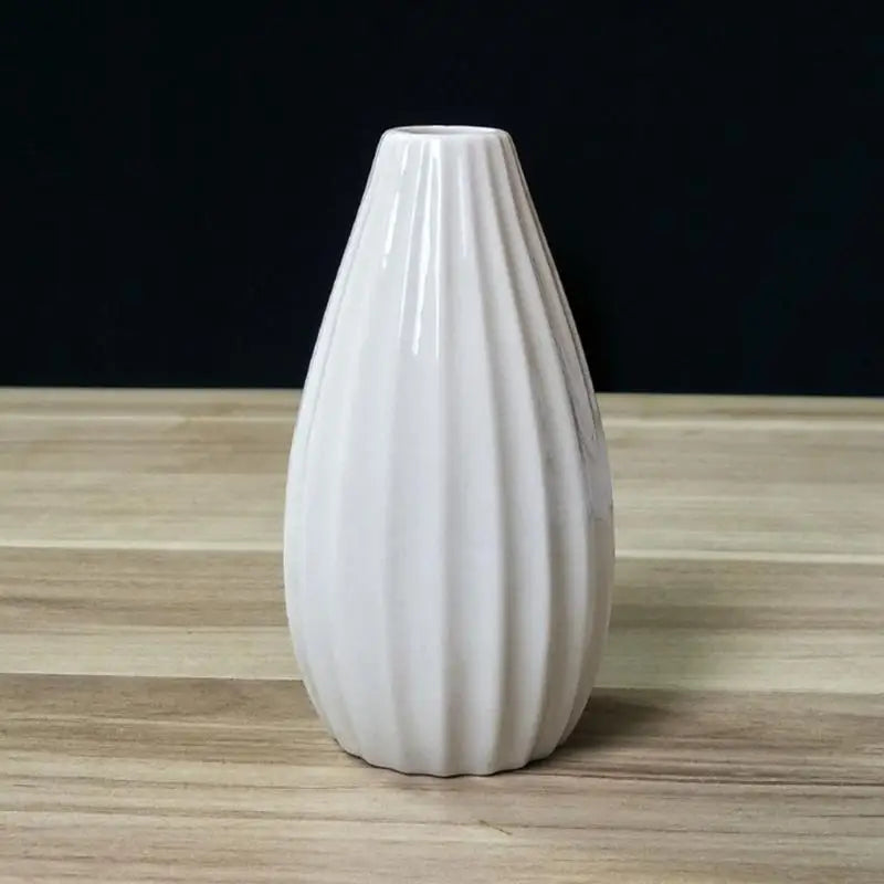 vases céramique plissés blanc vert bleu rose minimaliste décoration maison salon