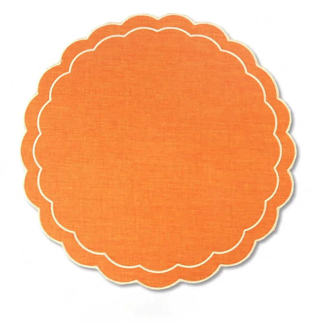 tapis table classique marron gris vert orange rouge guirlande feuilles blanches bordure dentelée 38cm