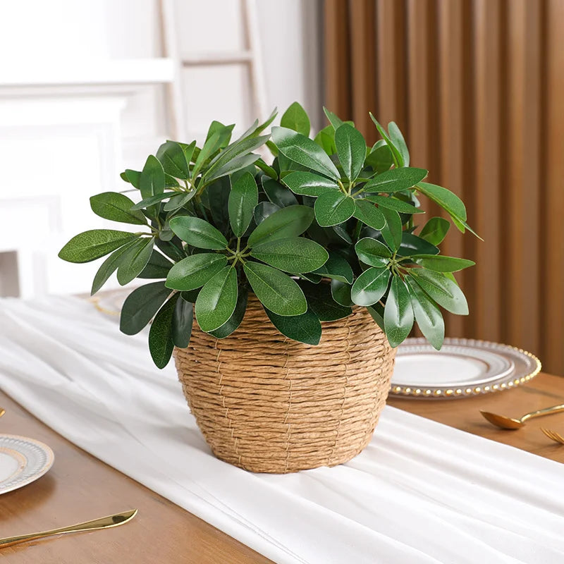 décoration intérieure plante artificielle feuilles vertes pot tressé rustique salon chambre