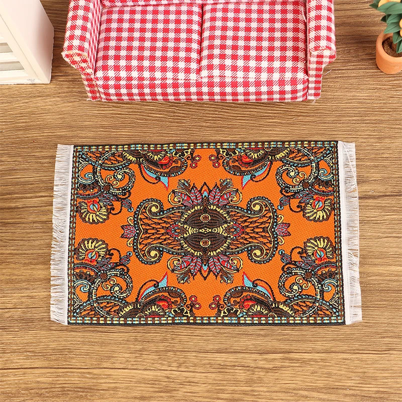 tapis miniature animaux nature ornements floraux motifs géométriques franges classique vert rouge