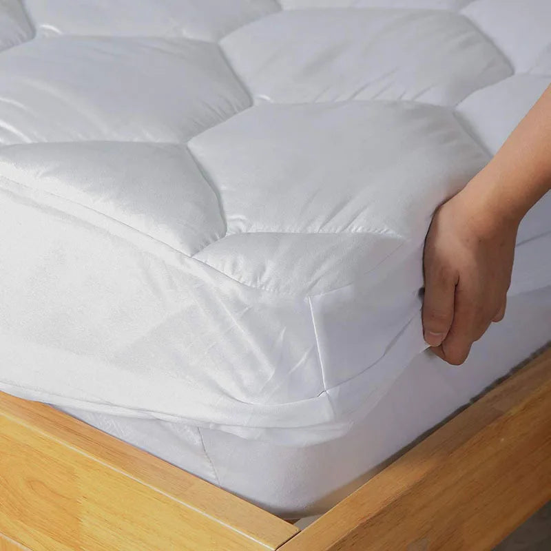 housse matelas épaisse quiltée motif cube d'eau blanc simple moderne
