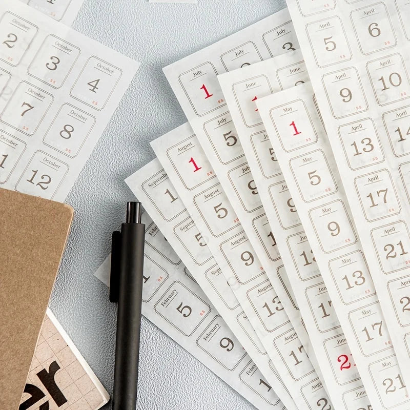 calendriers mensuels adhésifs blanc gris rouge numérotés mois spécifiques 205mm 85mm minimaliste fonctionnel