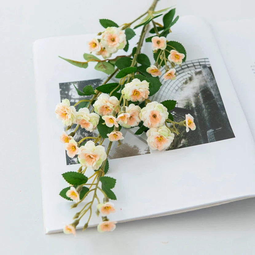 décoration intérieure bouquet fleurs artificielles gerbera modernes couleurs vases transparents mariage anniversaire