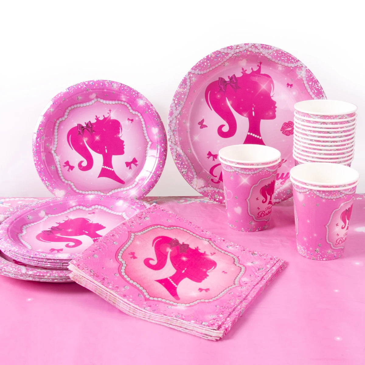 décoration anniversaire princesse assiettes papier serviettes gobelets guirlande happy birthday