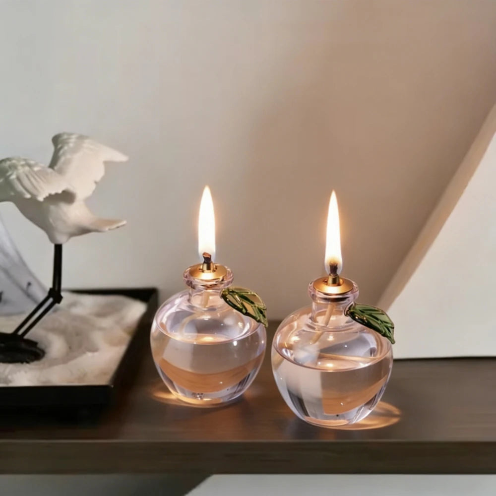 lampe huile verre transparent pomme rose feuilles vertes décoration intérieure vintage chambre lit abatjour