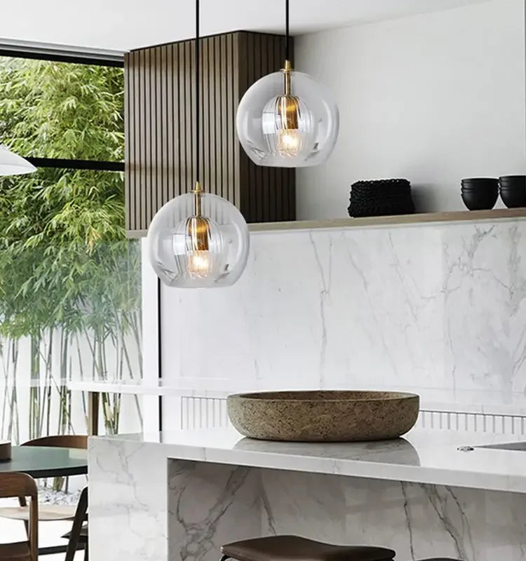Lampe suspendue en verre design nordique noire