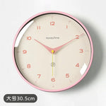 horloge murale quartz aiguille sourdine salon minimaliste visage unique fond blanc numéros noirs cadre