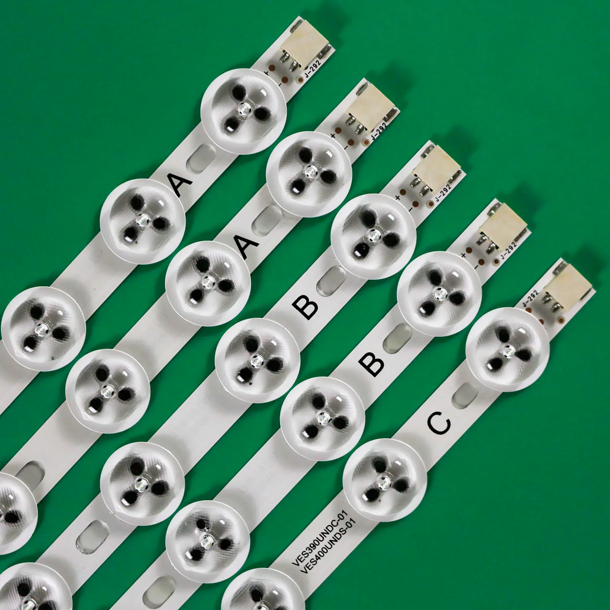ruban led blanc moderne rondelles noires opaques accessoire lumineux industriel