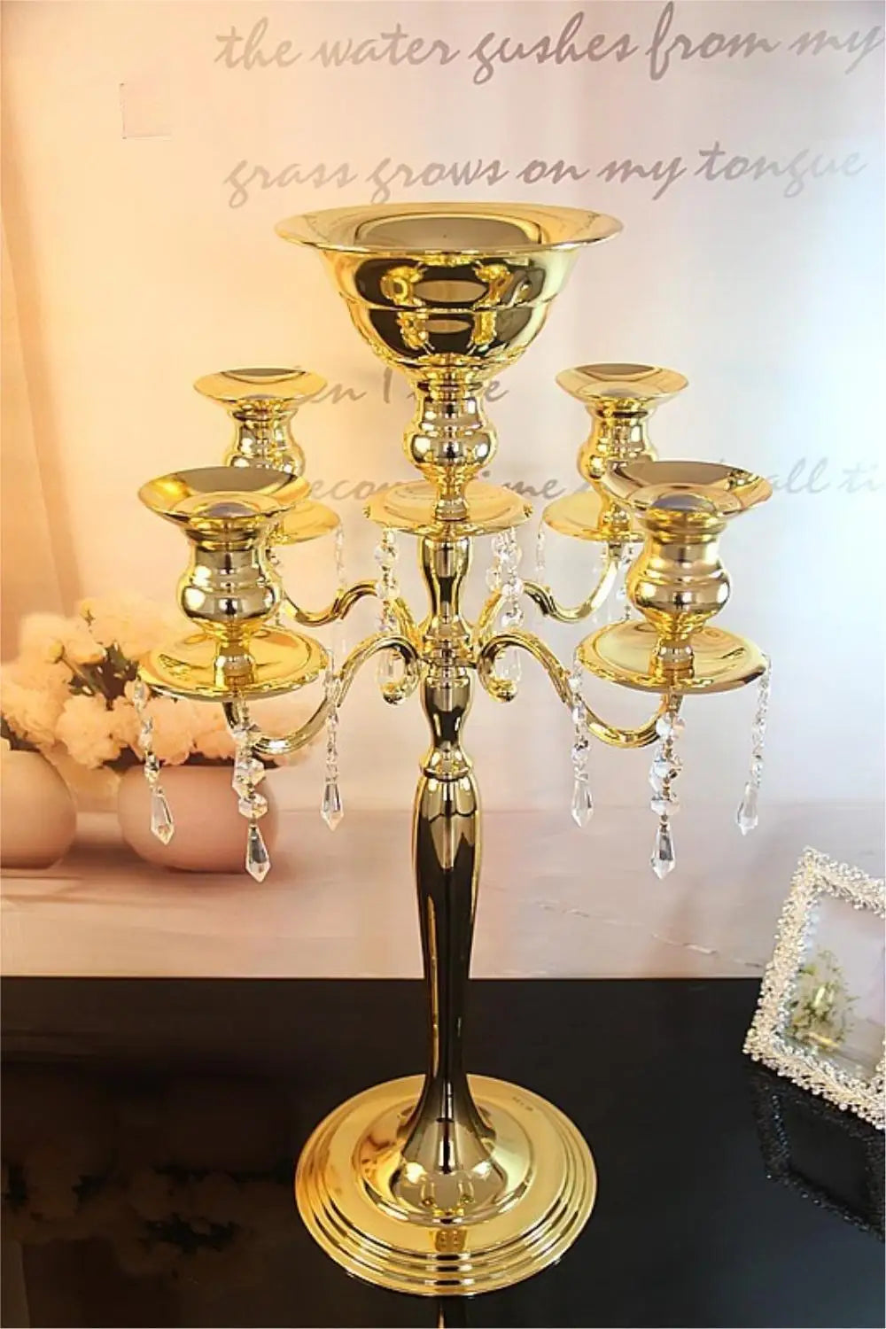 bougeoirs dorés support bougie mariage décoration élégante classique luxueux bras événement festive