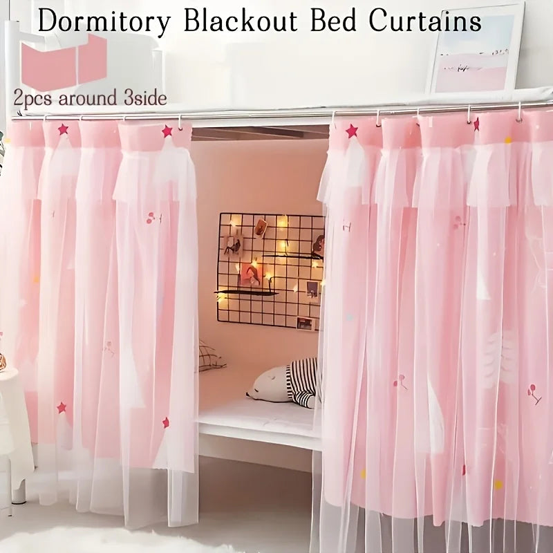 rideau lit double motif sapins étoiles rose blanc bord festonné semi transparent tringle crochets