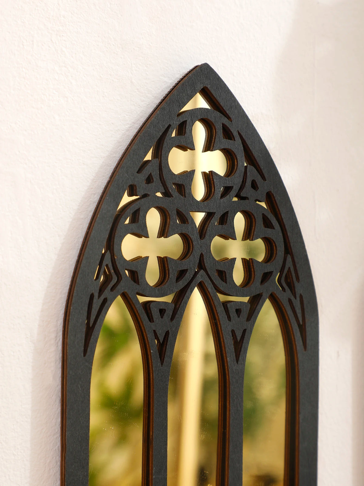 miroir mural gothique ajouré bois noir décor maison bohème décoration intérieure aesthetics chambre