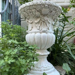 pot fleur relief decoratif classique blanc vert rouge decoration maison ornementale baroque textures végétales
