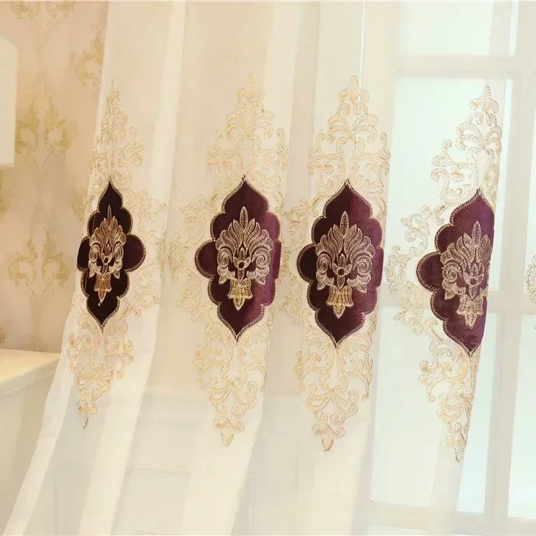 rideaux violet brodés ornements floraux semi transparents classiques maison hospitalité tulle polyester