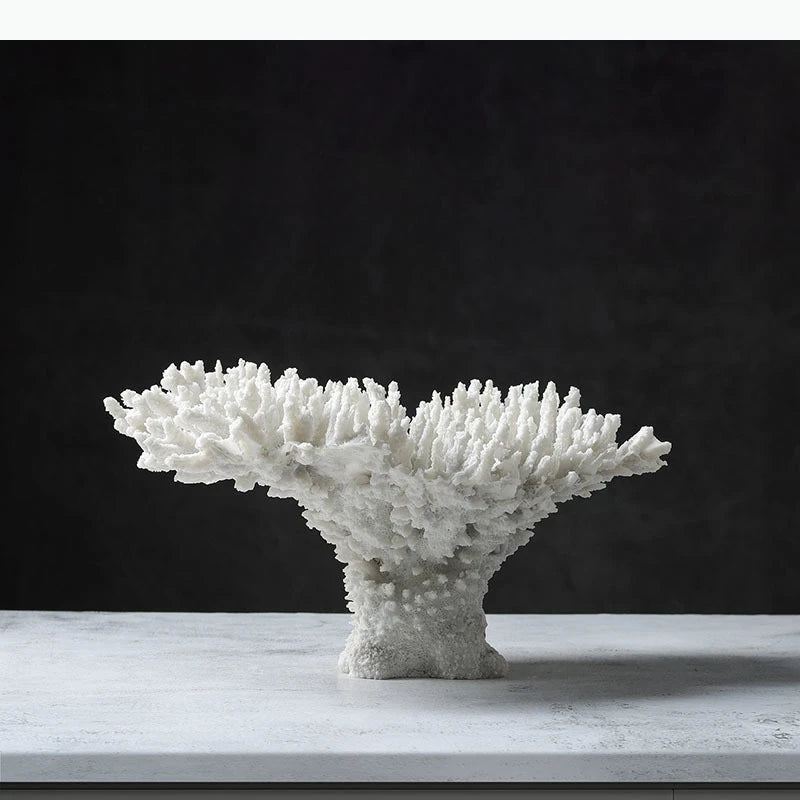 sculpture décorative corail blanc noir texture naturelle décorative sculptural base pierre noire moderne