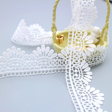 ruban dentelle motif floral blanc largeur 3cm polyester soluble eau mariage décoration classique élégante