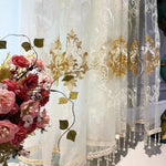 rideau brodé polyester transparent blanc doré classique élégant broderie florale bordure chambre salon