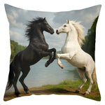 taies d'oreiller polyester motifs chevaux galopants moderne noires blanches 45x45cm sofa lit decoration chambre