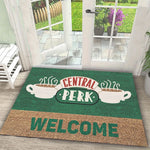 tapis d'entrée moderne central perk friends tasse bienvenue vert noir rose