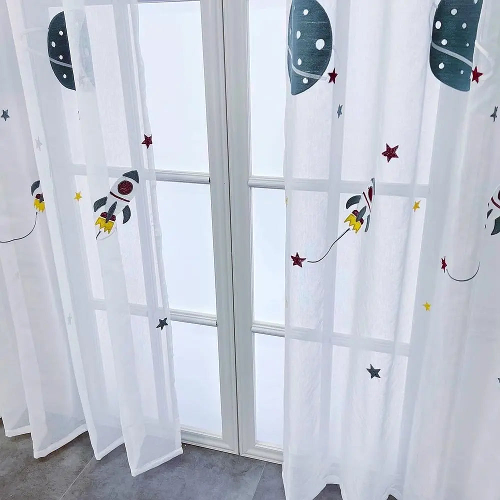 Rideau transparent brodé planètes fusées moderne enfant fenêtre polyester anneaux métalliques